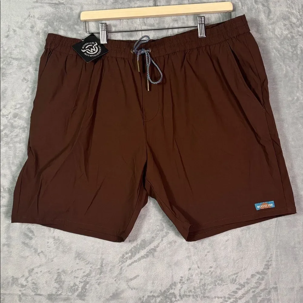 NWT New Moosejaw Hickory Brown Gray Shorts Size XXL